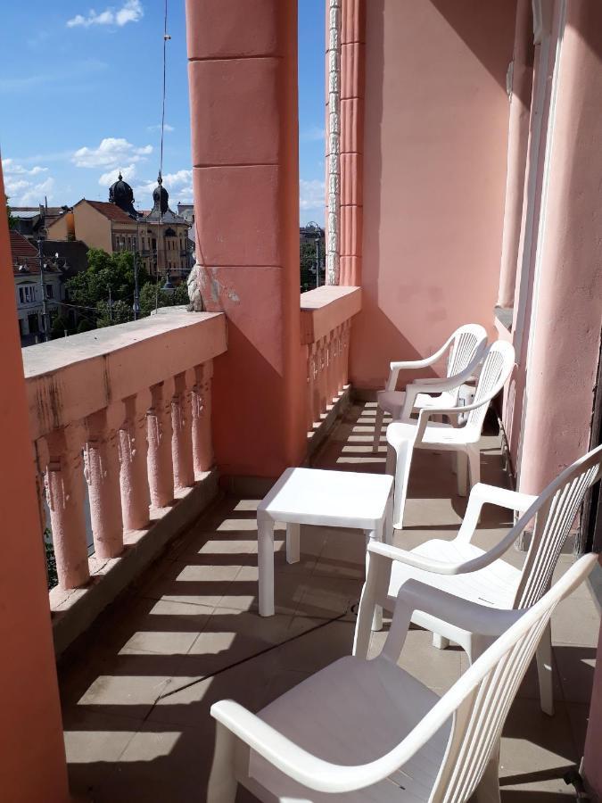 Piac Utcai Apartman Debrecen Ngoại thất bức ảnh