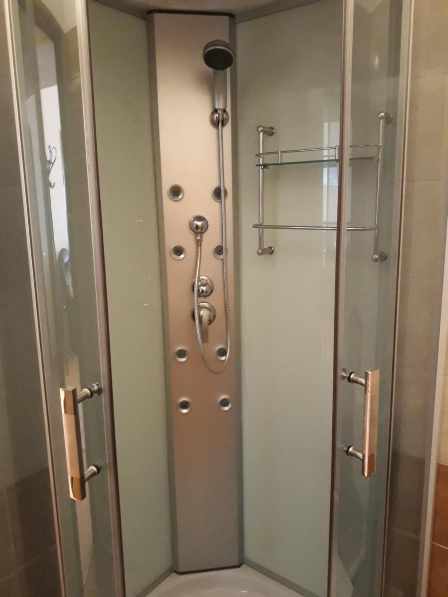 Piac Utcai Apartman Debrecen Ngoại thất bức ảnh